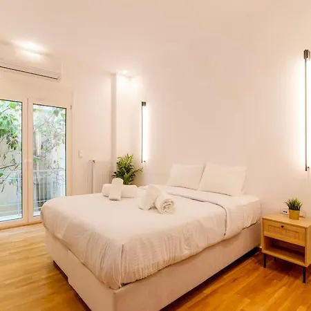 Apartment Gem Apart- Prime Location *