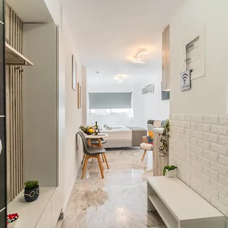 Acrolofts M62 Apartment