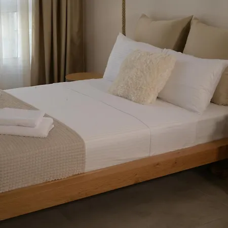 Host - Urban Boho Apartment Athens