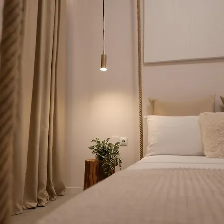 Apartment Host - Urban Boho Athens