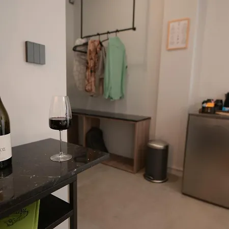 Host - Cadre De L' Acropole Apartment Athens