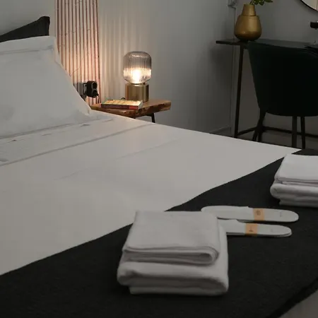 Host - Cadre De L' Acropole Apartment
