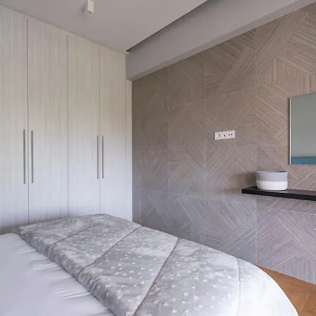 Apartment Voula's 2br Escape Elegant And Stylish Living