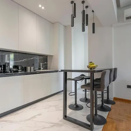 Apartment Voula's 2br Escape Elegant And Stylish Living *