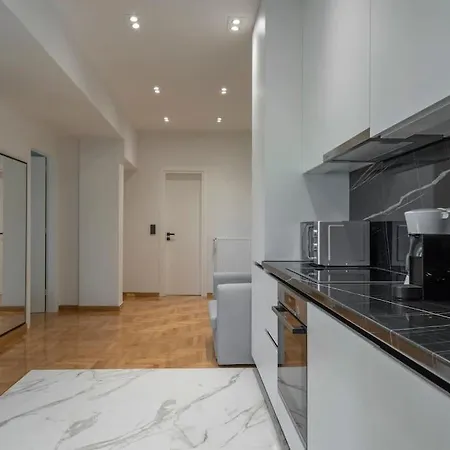 Voula's 2br Escape Elegant And Stylish Living Apartment *
