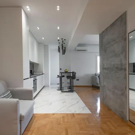 Voula's 2br Escape Elegant And Stylish Living Apartment Athens