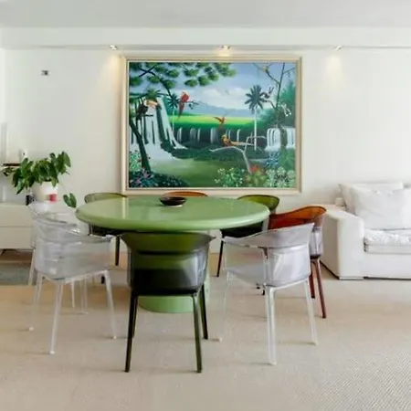 Βίλα Kavouri Laguna Blue Beachfront *