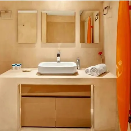 Villa Kavouri Laguna Blue Beachfront Athens