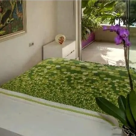 Villa Kavouri Laguna Blue Beachfront Athens