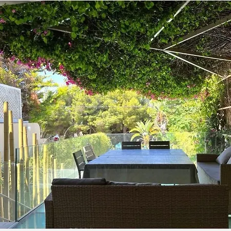 Kavouri Laguna Blue Beachfront