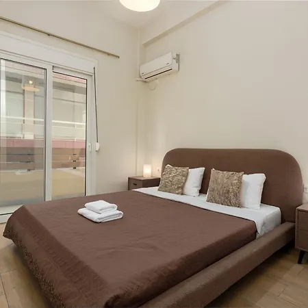 Cozy New Nearby Metro