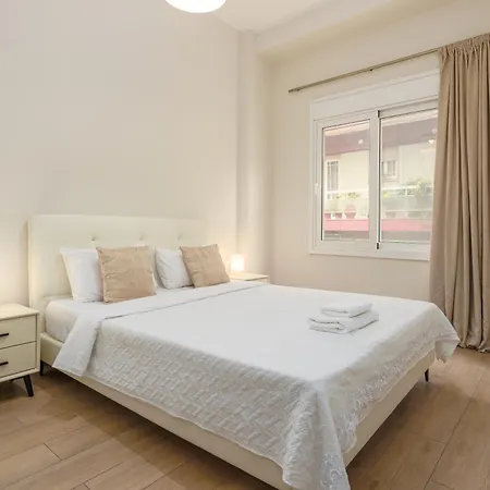 Cozy New Nearby Metro Apartment *