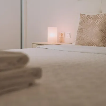 Appartamento Cozy New Nearby Metro