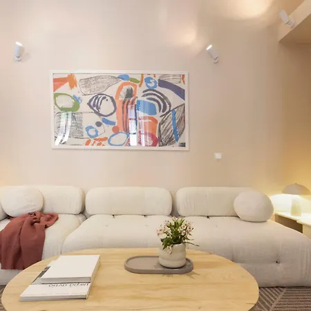 Plaka 3br 9ppl Privateyard 200m Metro&museum Villa *