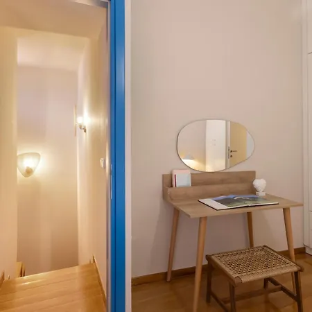 Plaka 3br 9ppl Privateyard 200m Metro&museum * Athens