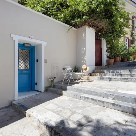 Plaka 3br 9ppl Privateyard 200m Metro&museum Villa *