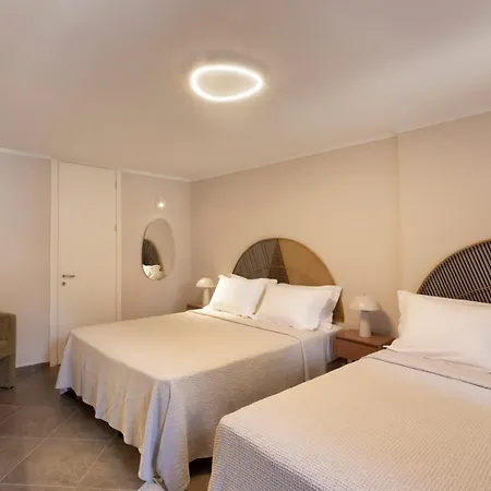 Plaka 3br 9ppl Privateyard 200m Metro&museum