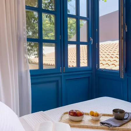 Villa Plaka 3br 9ppl Privateyard 200m Metro&museum *