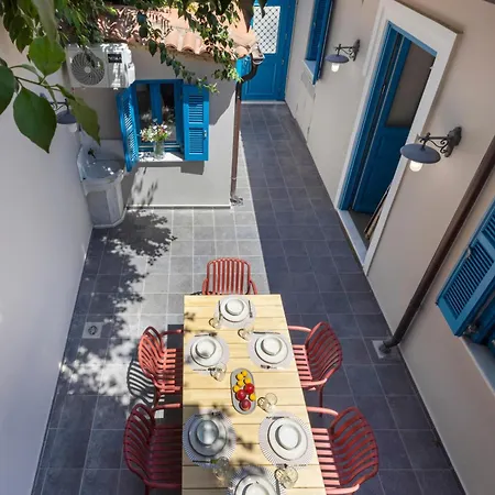 Plaka 3br 9ppl Privateyard 200m Metro&museum Athens
