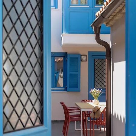 Plaka 3br 9ppl Privateyard 200m Metro&museum Villa Athens