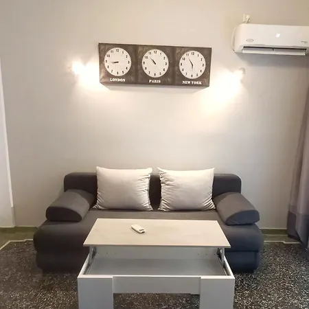 Thissio Hideaway Apartment *