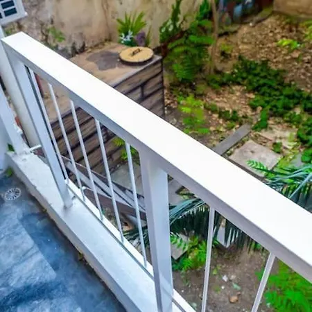 Apartment With Garden Athens