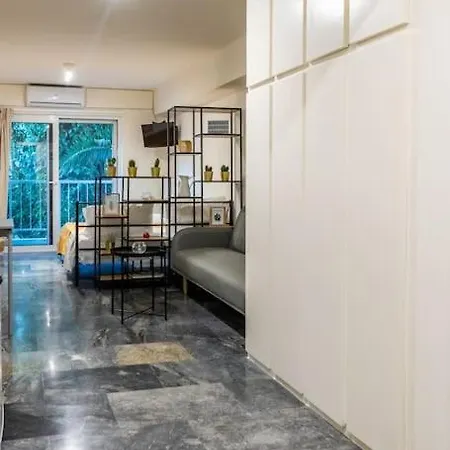 Apartment With Garden
