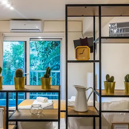 Apartment With Garden