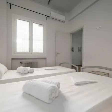 Apartment Cityscape 2ba Close To Archeological Museum And Metro Athens