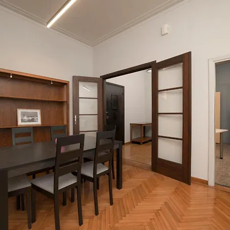 Cityscape 2ba Close To Archeological Museum And Metro Apartment