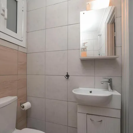 Cityscape 2ba Close To Archeological Museum And Metro Apartment *