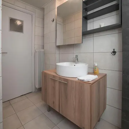 Cityscape 2ba Close To Archeological Museum And Metro Apartment Athens