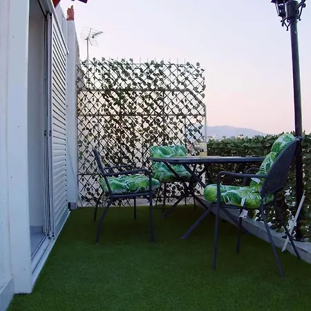 Apartment With A View *