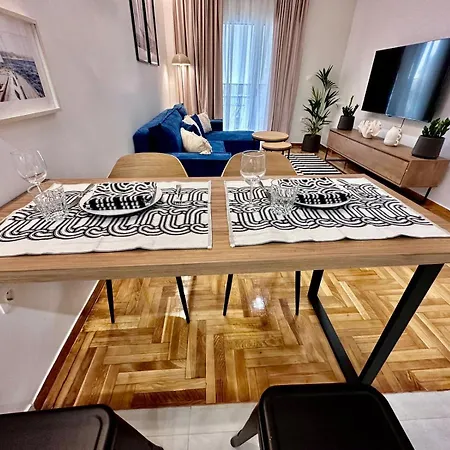 Apartment Marcus New Stylish At The Heart Of Athens