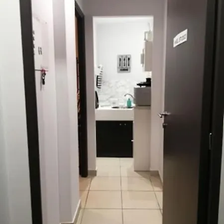 Apartment Angel - Cozy, Renovated, In Heart