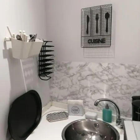 Angel - Cozy, Renovated, In Heart Apartment Athens