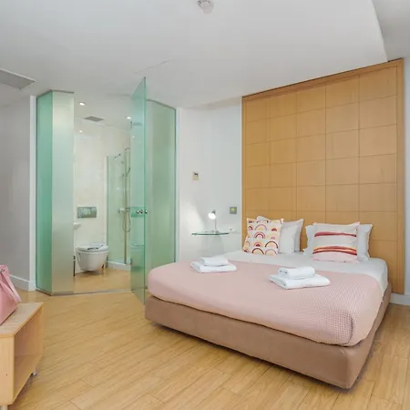 Chic 3* Athene