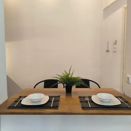 White Tundra Apartment *