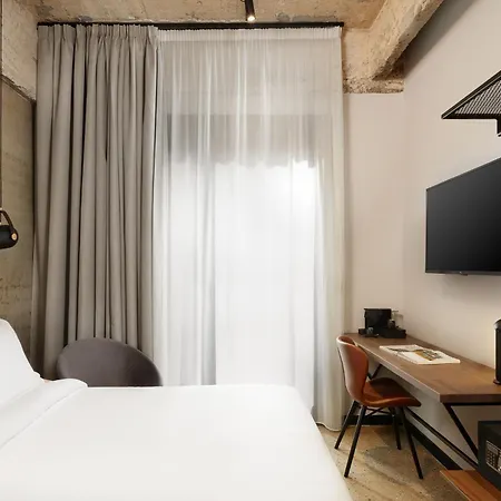 Hotel Anise, Aluma & Athènes