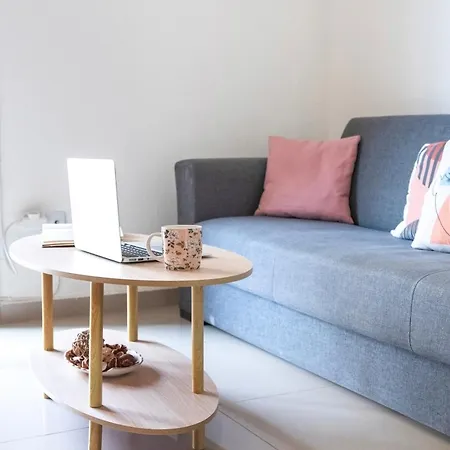 Your Comfy In Acropolis Area Διαμέρισμα *