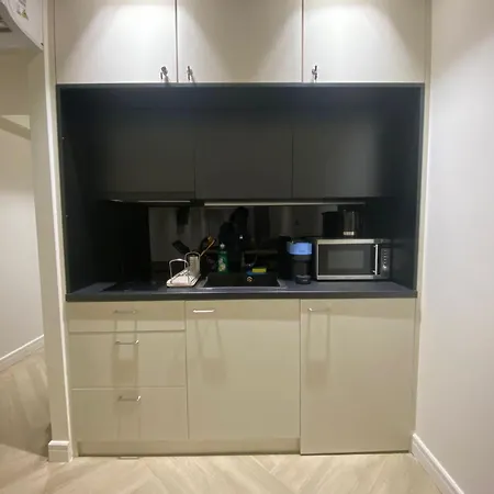 Triple A - Near Ermou Shopping Street - Family Hospitality - Free Parking! *