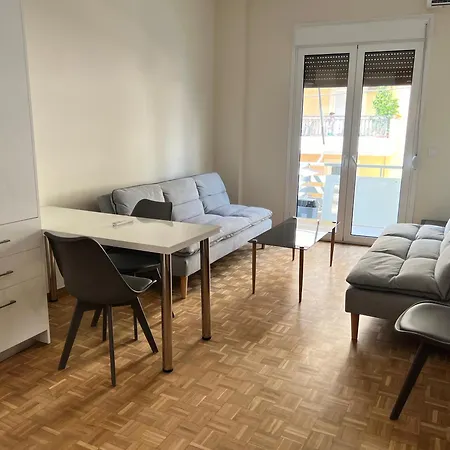 Apartment Cozy In Neos Kosmos