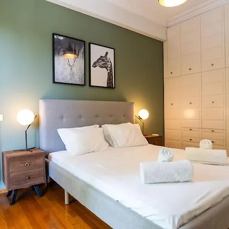 Fions Hideaway Apartment Athens