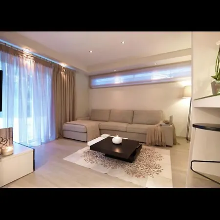 Apartment Small In Palaio Psichiko
