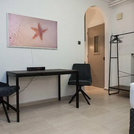 Elegant Studio In Kolonaki Apartment