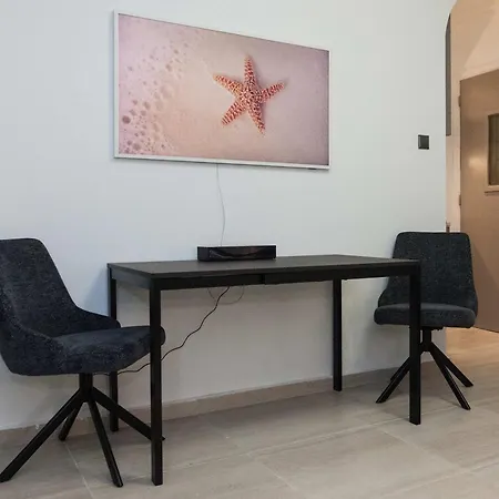 Elegant Studio In Kolonaki Apartment