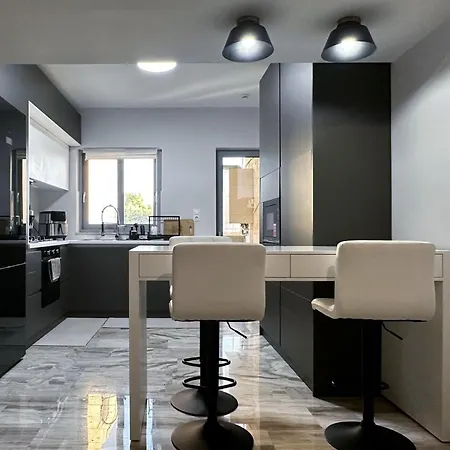 Seaside Charming In Alimos Apartment Athens