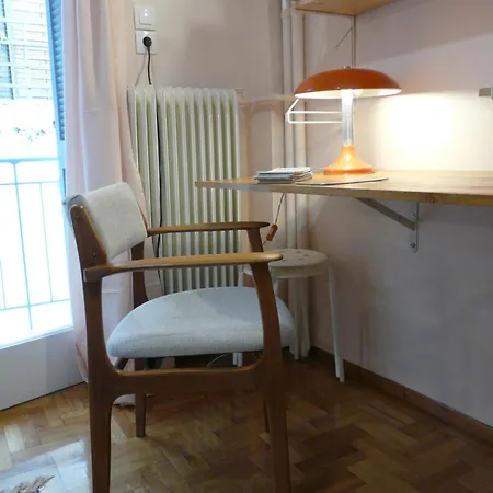 Arty Flat In Center Apartment *