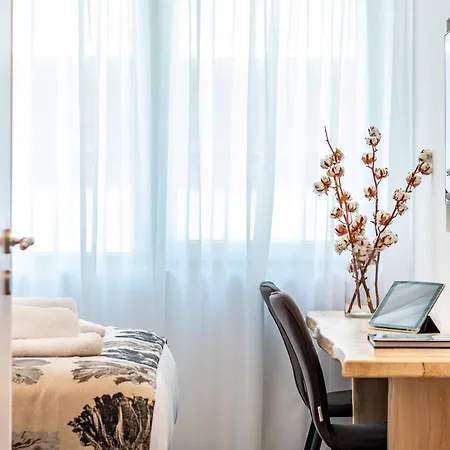 Cozy Apartment, Sofos