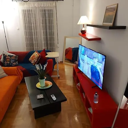 Nice, Friendly, Secure, Fully Equipped Apartment *